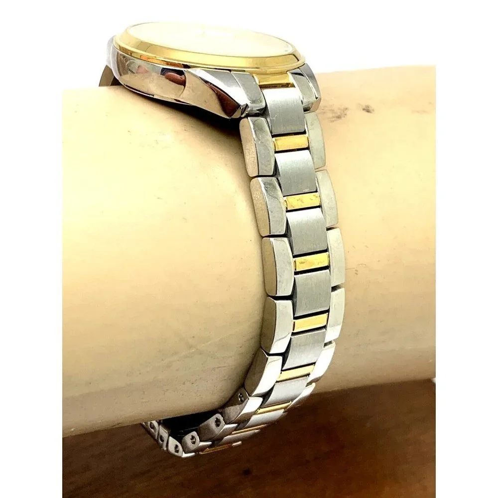 Bulova Women's Watch 98L277 Quartz 28mm Two Tone Stainless Steel Bracelet